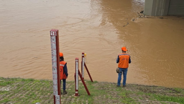 Com 13,67 metros, nível do Rio Acre ultrapassa cota de alerta